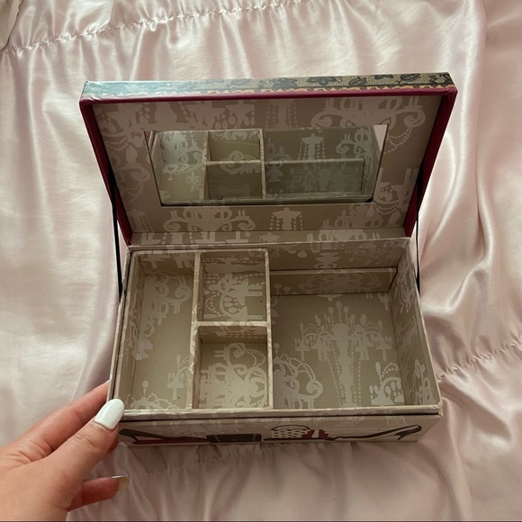 Jewelry box - Picture 7 of 8